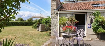 Pear Tree Cottage, Mark