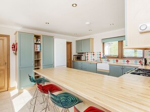 Private kitchen - Askival, Elgol - A Cozy Retreat (Isle of Skye)