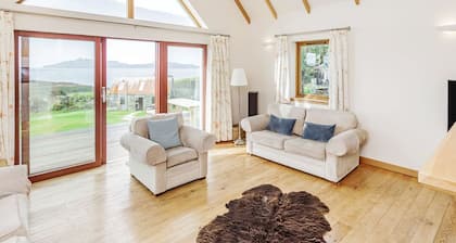 Askival, Elgol - A Cozy Retreat