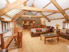 Living area - Cowslip Barn, Dittisham (Totnes)