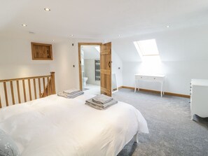 WiFi - Sgubor: Cozy Retreat in Llangwm (Corwen)