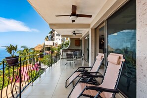 Terrace/patio - Mismaloya Beach condo with ocean views, on-site pool, grill, & private balcony (Puerto Vallarta)