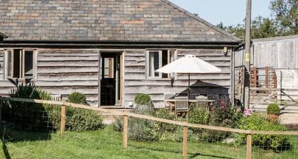 The Old Cart Shed, Rockbourne
