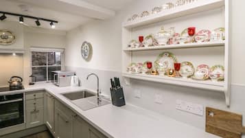 Dishwasher, highchair