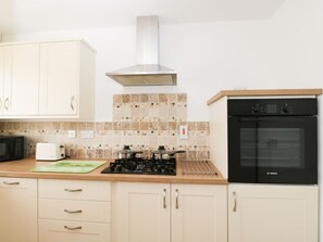 Dishwasher - Ground Floor Annex, Milton-Under-Wychwood (Chipping Norton)