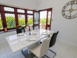 Dining - Berwyn, Talybont - A Cozy Retreat (Talybont)