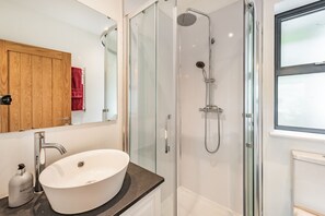 Shower - Beach View, Combe Martin,Devon (Ilfracombe)