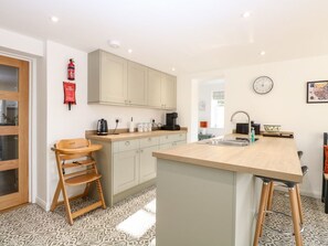 Dishwasher, highchair - Well Cottage, Loddon, Norfolk. (Norwich)