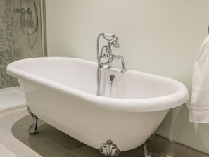 Shower - Lavender Cottage, Market Weighton (York)