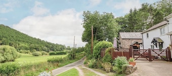 The Little White Cottage, Ruthin