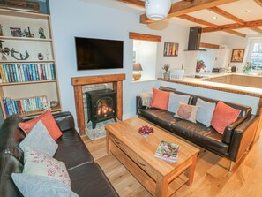 Living area - May Cottage, Snainton (Scarborough)