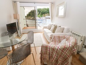 Living area - 48B South Snowdon Wharf, Porthmadog (Porthmadog)