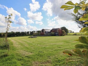 Property grounds - Embden Pod at Banwy Glamping, Llanfair Caereinion (Welshpool)