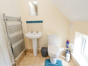 Shower - Holly Cottage, Alford (Alford)