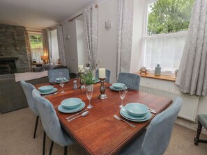 Dining - Charming Teifi House Retreat (Cardigan)