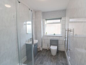 Shower - Waterdale rests in Bridlington (Bridlington)