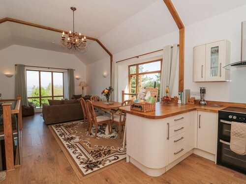 Newlands Barn, Wellington