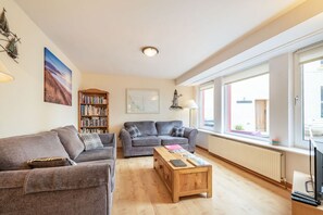 Living area - Creel Cottage, Eyemouth (Eyemouth)