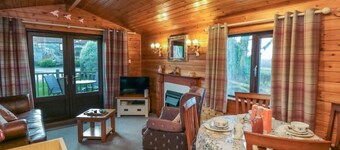 Holly Lodge, Liverton