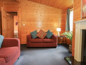 Living area - Elm Lodge, Lake District, 2bed (Keswick)