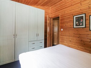 Room - Elm Lodge, Lake District, 2bed (Keswick)