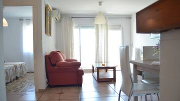 House, Smoking | 2 bedrooms