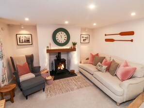Fireplace - Pilchard Cottage, Dawlish (Dawlish)