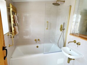 Shower - Pilchard Cottage, Dawlish (Dawlish)