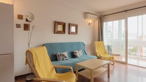 Ảnh chưa phân loại, 2 trong số 9 ảnh, nút