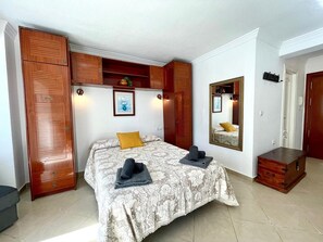 House, Smoking - Terrasol Plazamar 3-6 (Velez-Malaga)