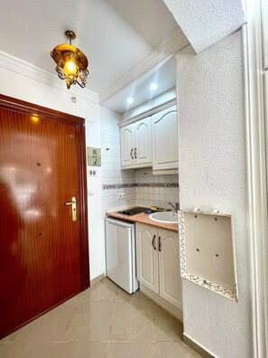 House, Smoking - Terrasol Plazamar 3-6 (Velez-Malaga)