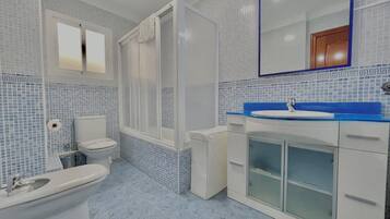 3 bedrooms