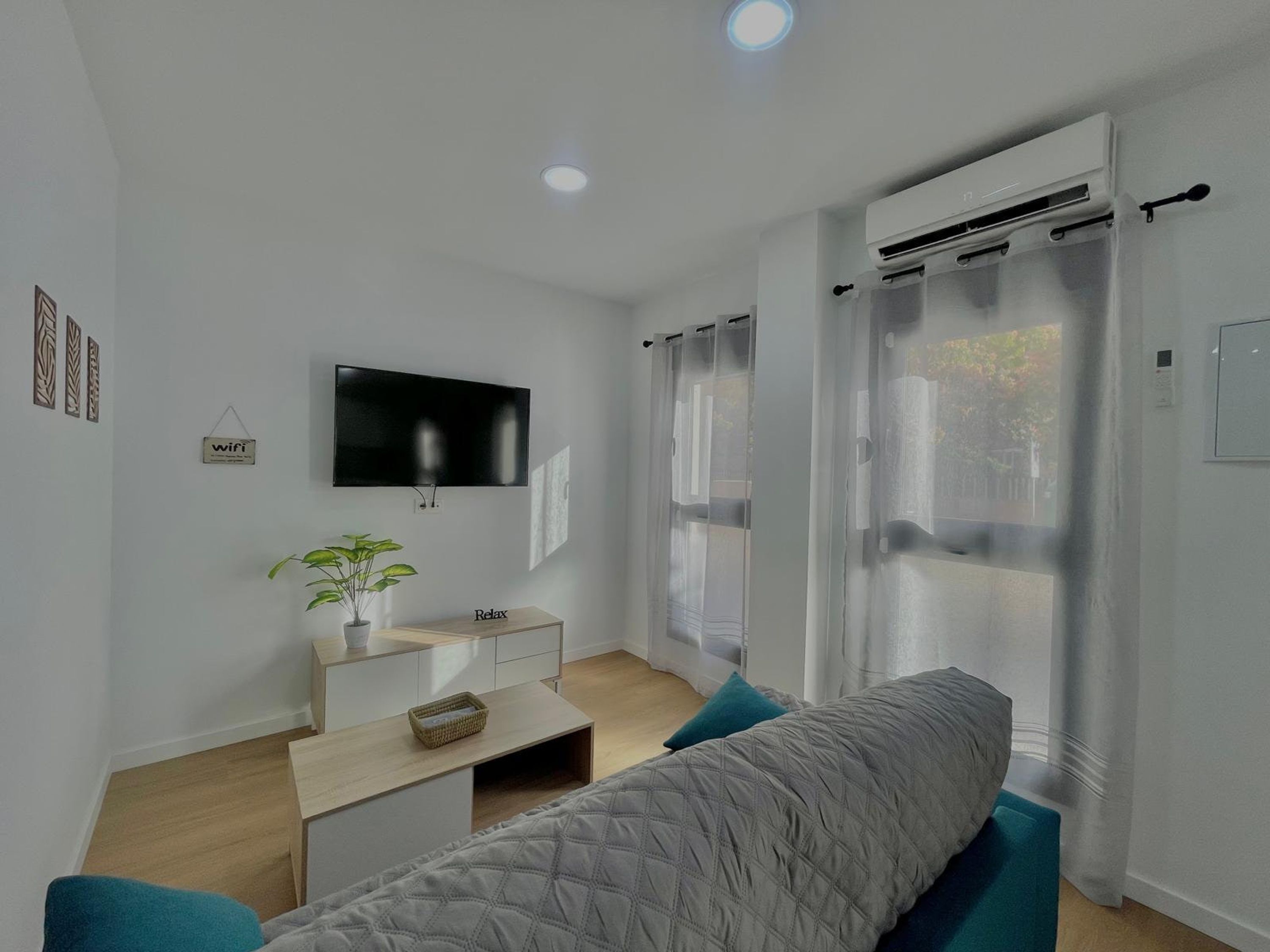 House | 1 bedroom