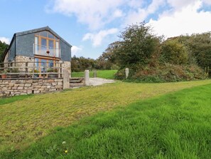 Property grounds - The Orchard, Cardinham (Bodmin)