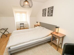 Room - 25 St. Benedict Road Hampshire (Hayling Island)