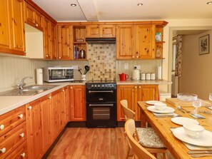 Private kitchen - Sherway Coach House in Clyst Hydon (Cullompton)