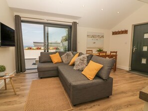 Living area - Harbour View Retreat, Brixham (Brixham)
