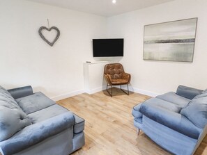 Living area - The Grange Cottage 1, Waltham. (Grimsby)
