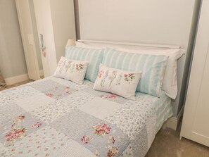 Room - 8 QUEEN STREET - Salee Cottage (Newbiggin-by-the-Sea)