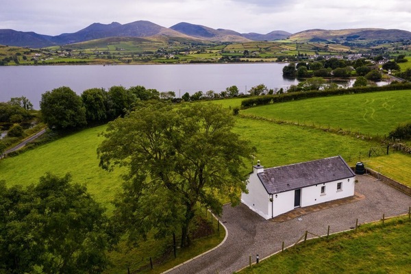 Lough Island Reavy Cottage