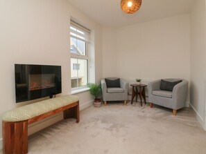 Living area - Reubens Cottage, Fremington, Devon (Barnstaple)