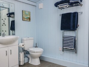 Bathroom - The Old School Bike Shed, Aberfoyle (Stirling)