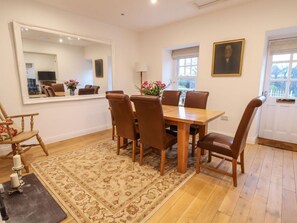 Dining - Castle House, Dyserth (Rhyl)