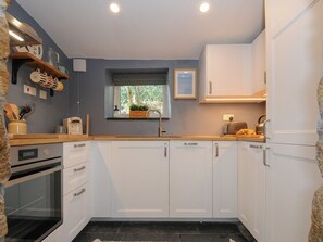 Private kitchen - Rose Cottage, Callington (Callington)