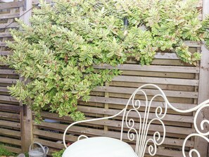 Terrace/patio - Goldhurst Apartment, Hastings. (Hastings)