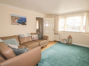 Living area - Kingfisher House, Tintagel (Tintagel)