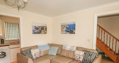 Kingfisher House, Tintagel