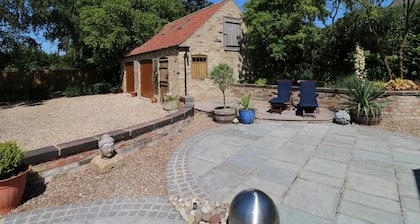 Fair Lea Barn, Lincoln