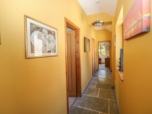 Interior - Fair Lea Barn, Lincoln (Lincoln)