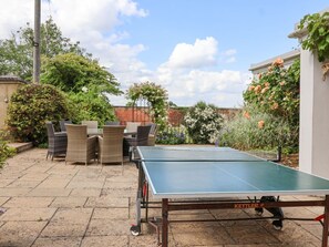 Outdoor dining - Milton Manor, Milton On Stour (Gillingham)